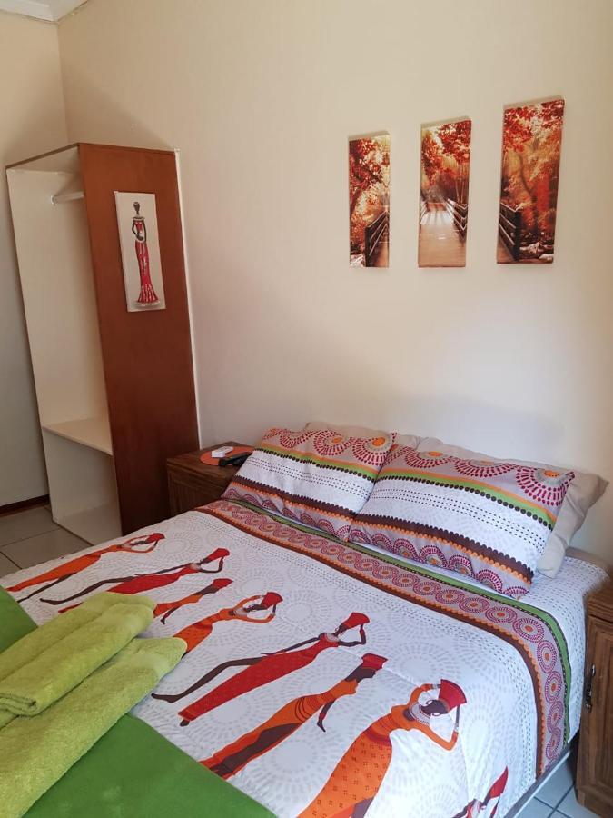 Mom'S Place Upington Zewnętrze zdjęcie